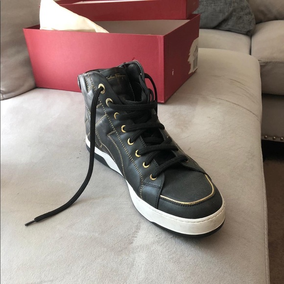 Barely worn Authentic salvatore ferragamo shoes - Picture 8 of 8